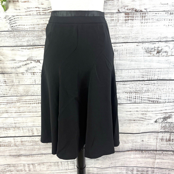 Studio & Co Skirt size 6 Black Knee Flared A Line Modest Stretch Career Church - Picture 1 of 9
